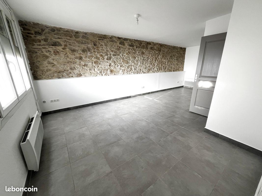 Appartement à louer, 46m², Nîmes