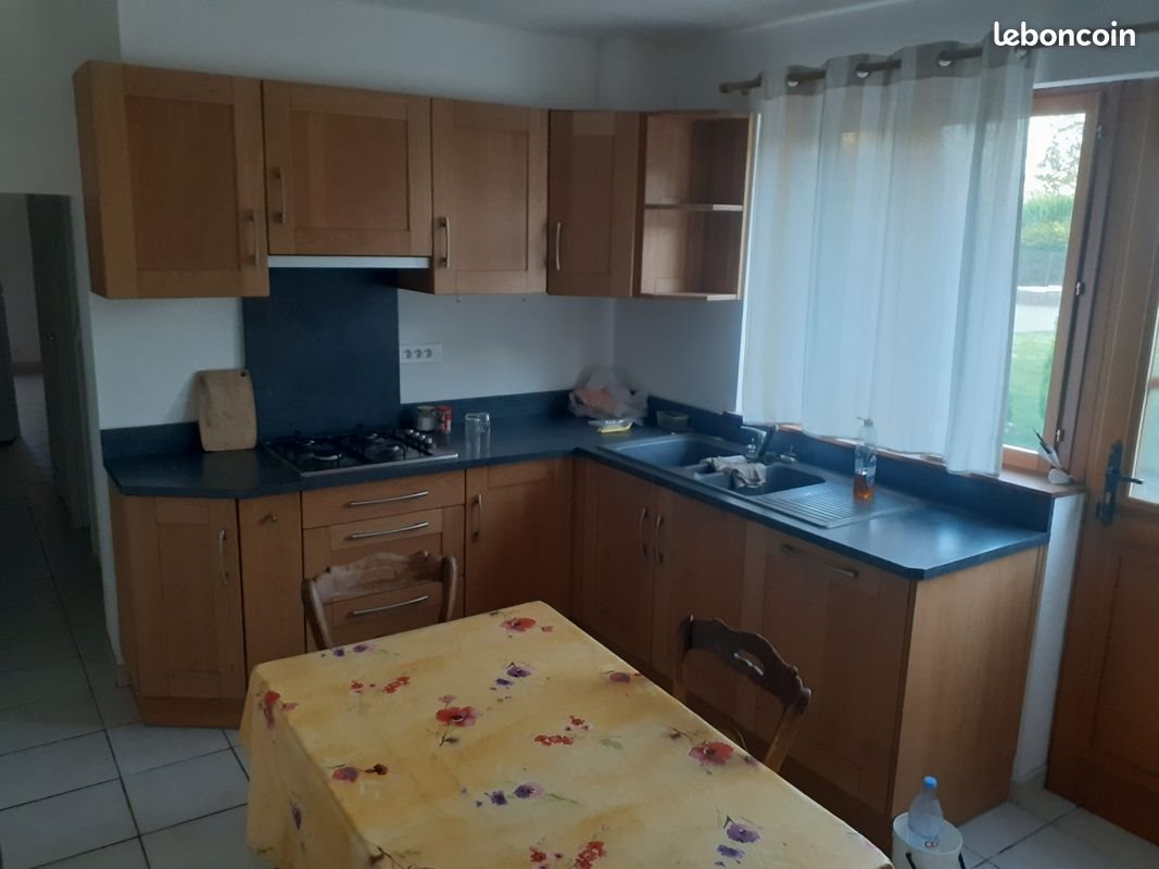 Maison à louer, 95m², Sebourg