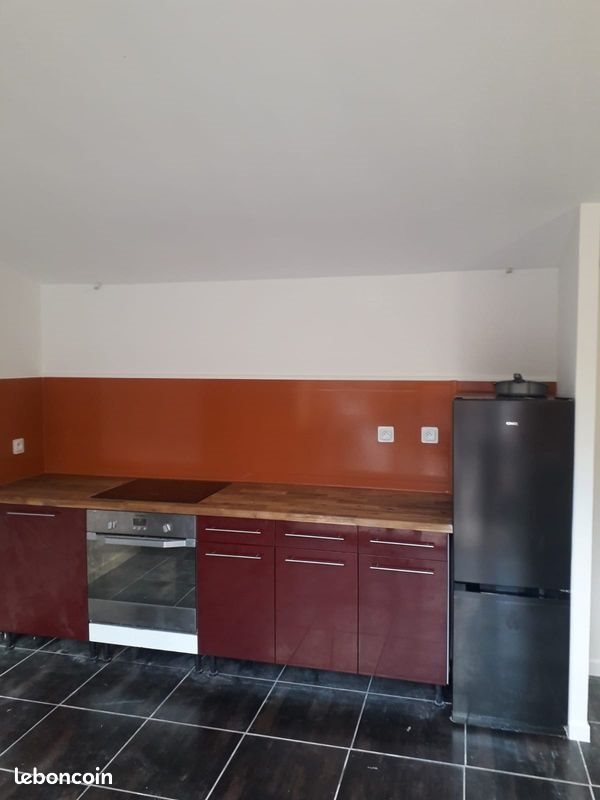 Appartement à louer, 55m², Plaissan
