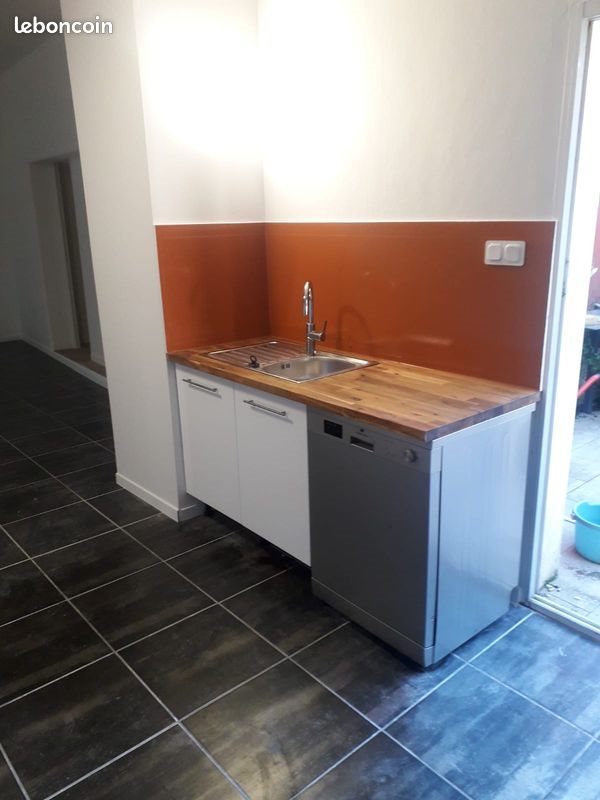 Appartement à louer, 55m², Plaissan