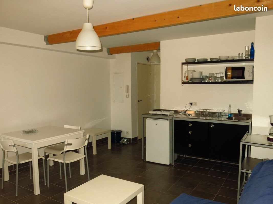 Appartement à louer, 26m², Marseille 9ème