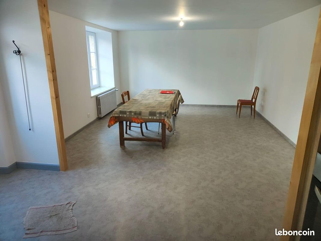 Maison à louer, 130m², Vasteville