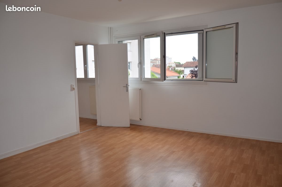 Appartement à louer, 60m², Billère
