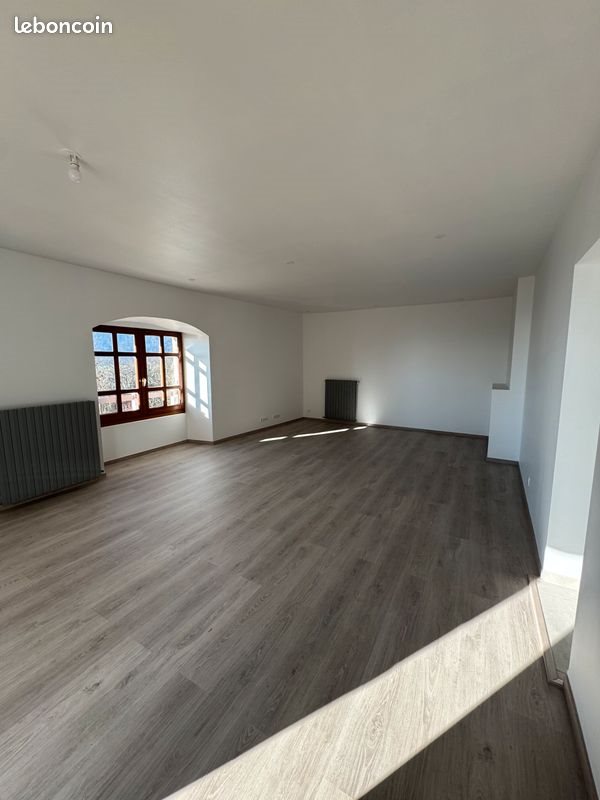 Appartement à louer, 100m², Chapeiry