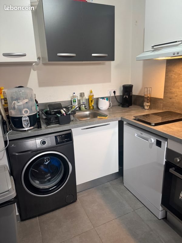 Appartement à louer, 40m², Saint-Brès