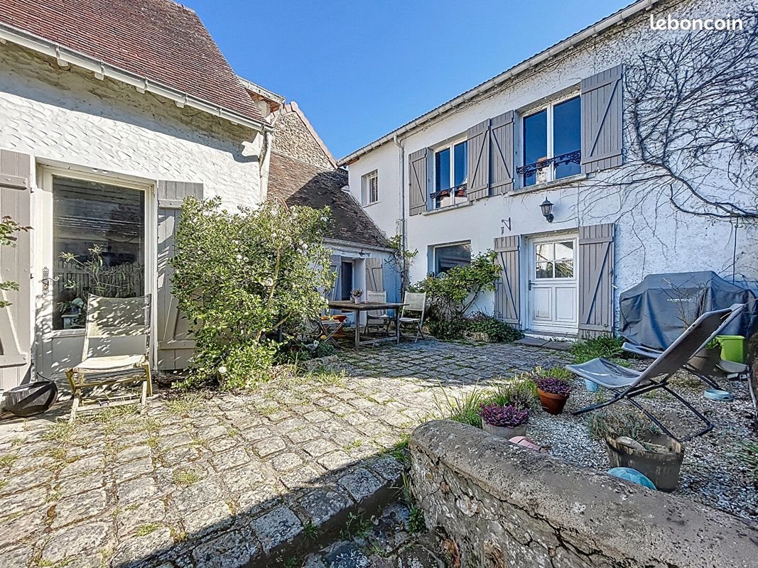 Maison à vendre, 220m², Poigny-la-Forêt