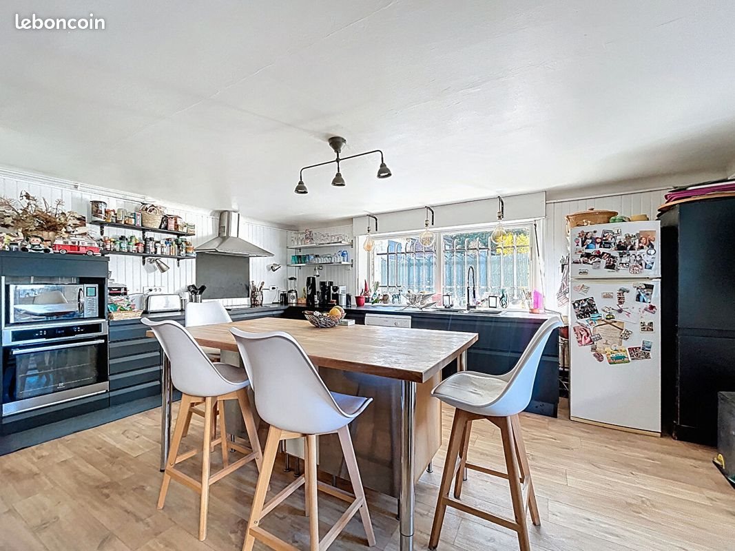 Maison à vendre, 220m², Poigny-la-Forêt