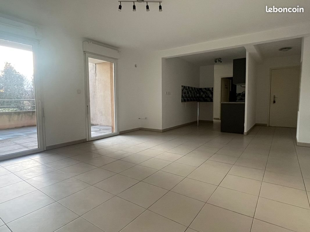 Appartement à louer, 69m², Sorgues