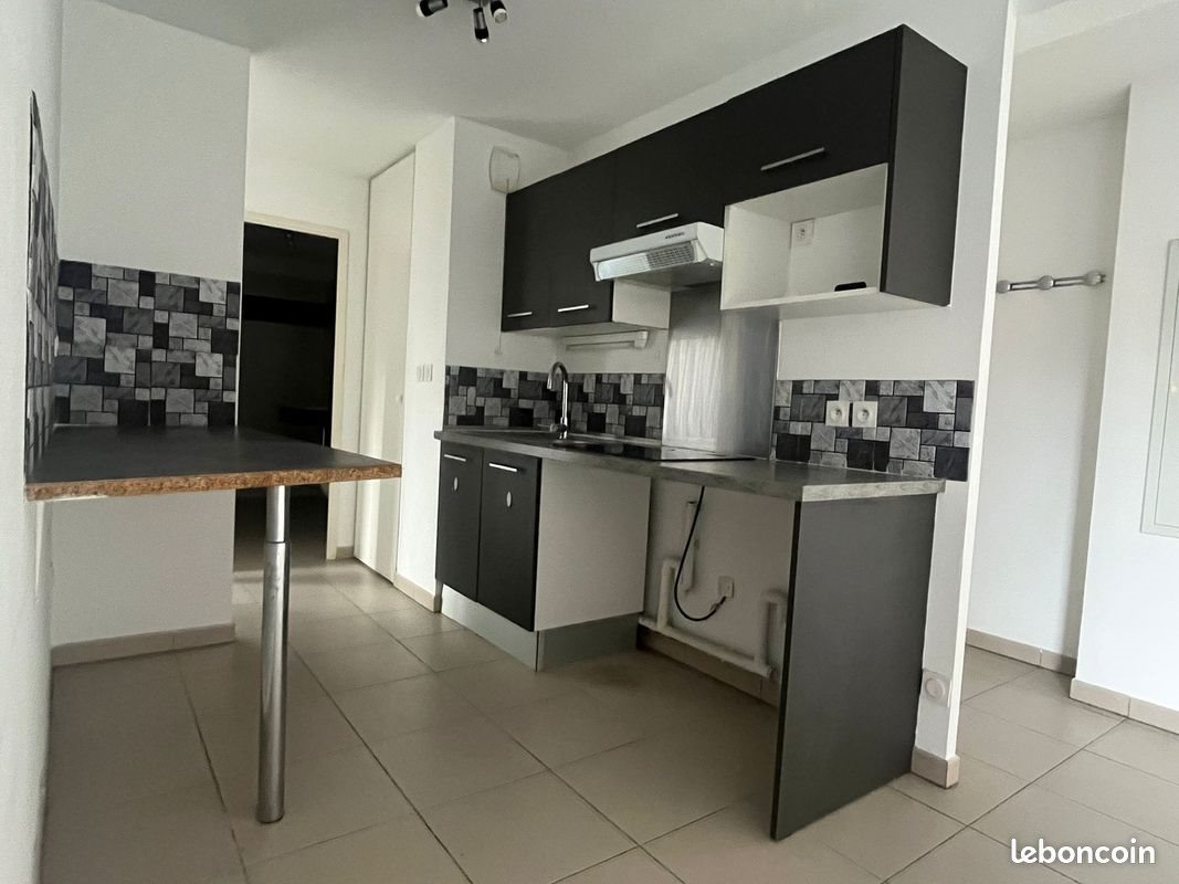 Appartement à louer, 69m², Sorgues