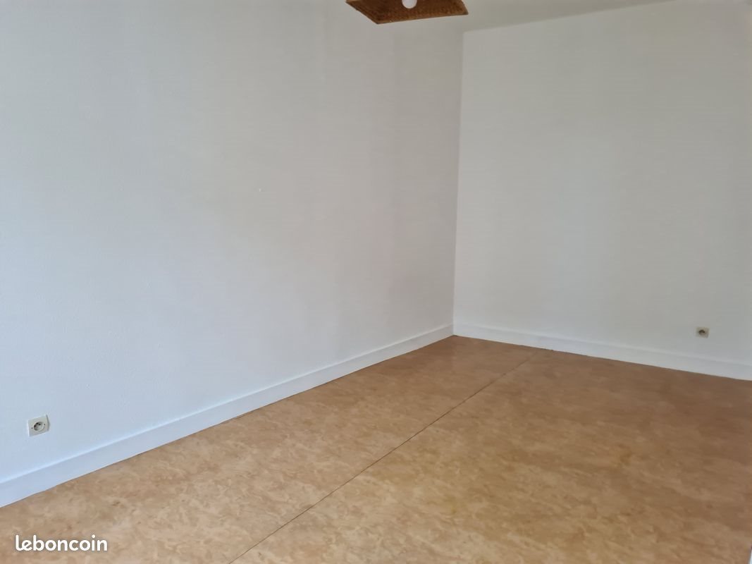 Appartement à louer, 30m², Saint-Julien-l'Ars