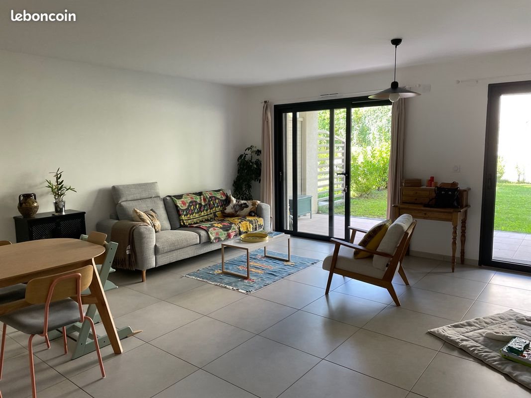 Appartement à louer, 70m², Crolles