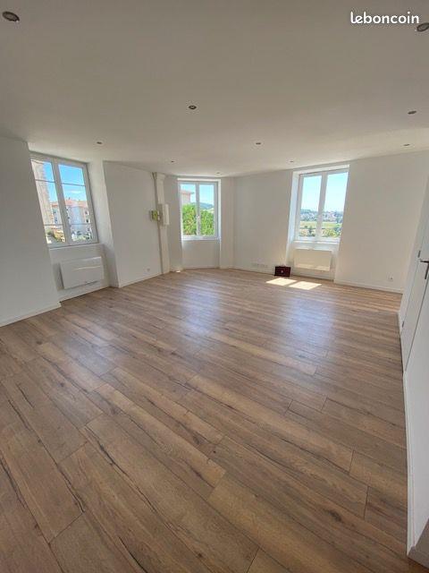 Appartement à louer, 106m², Saint-Galmier