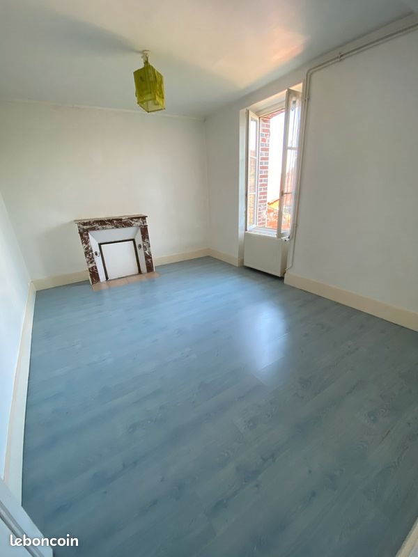 Appartement à louer, 120m², Joux-la-Ville