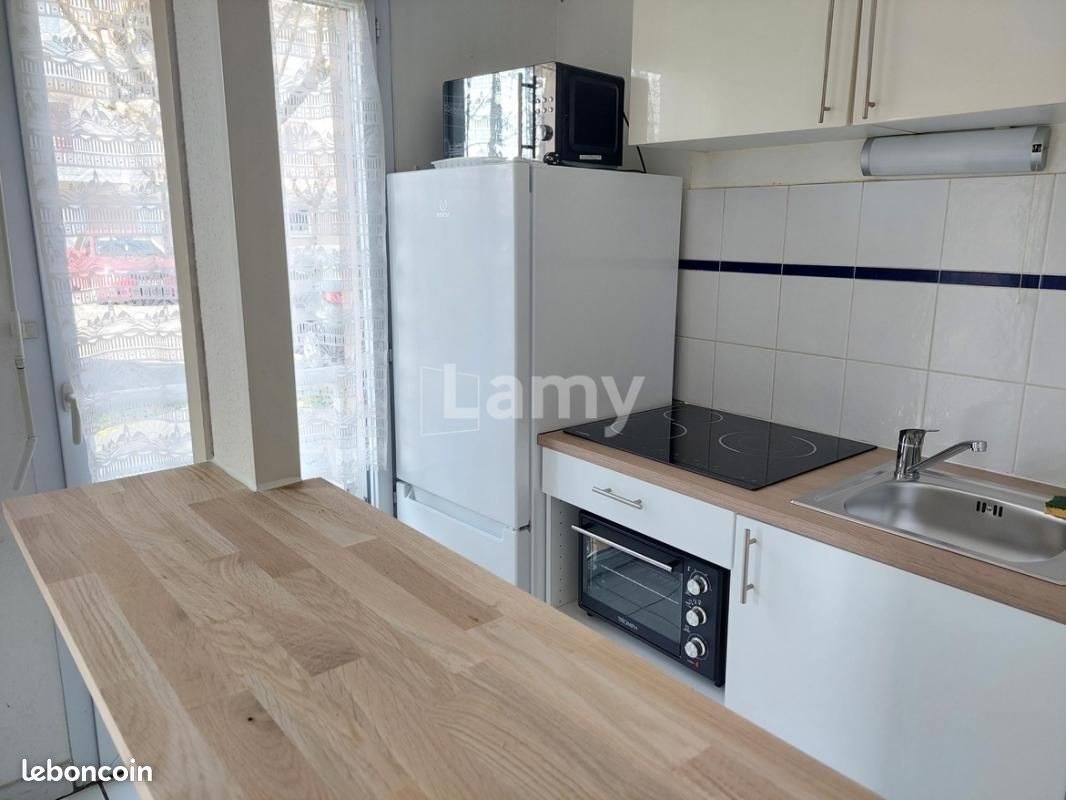 Appartement à louer, 55m², Lons