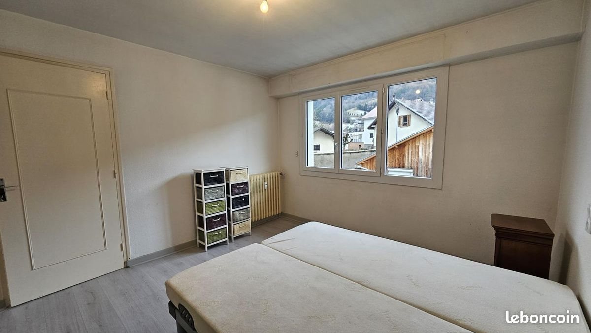 Appartement à louer, 40m², Allevard