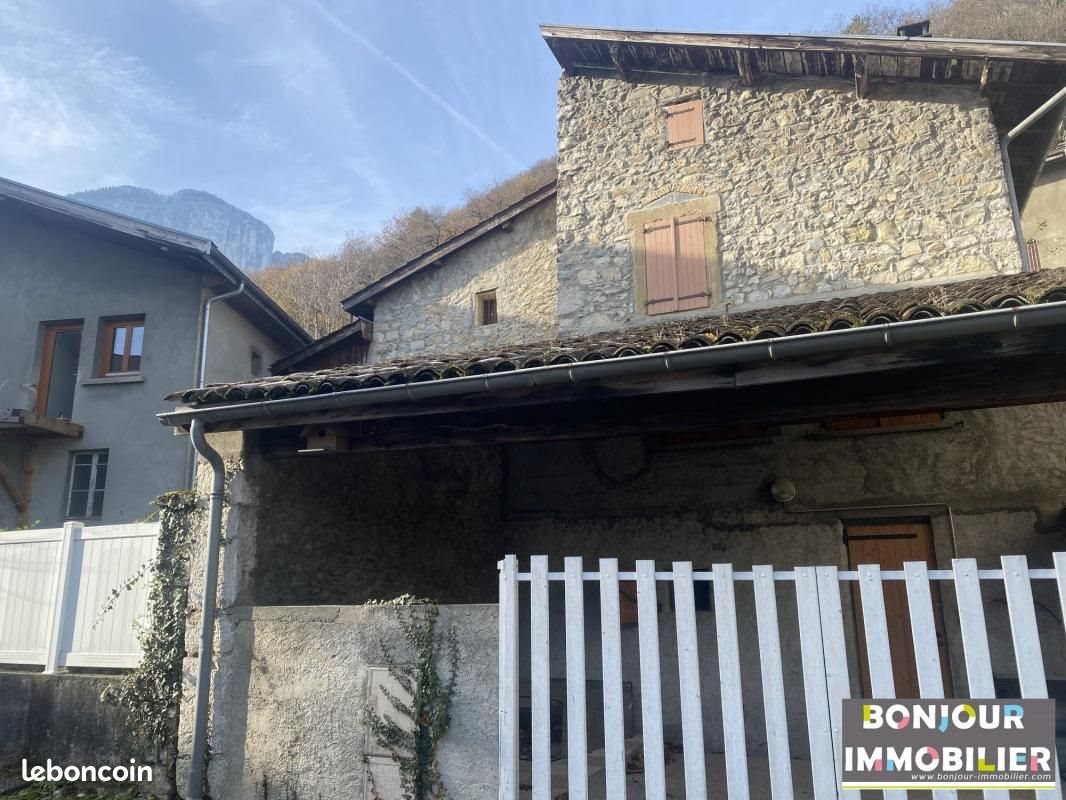 Maison à louer, 88m², Noyarey