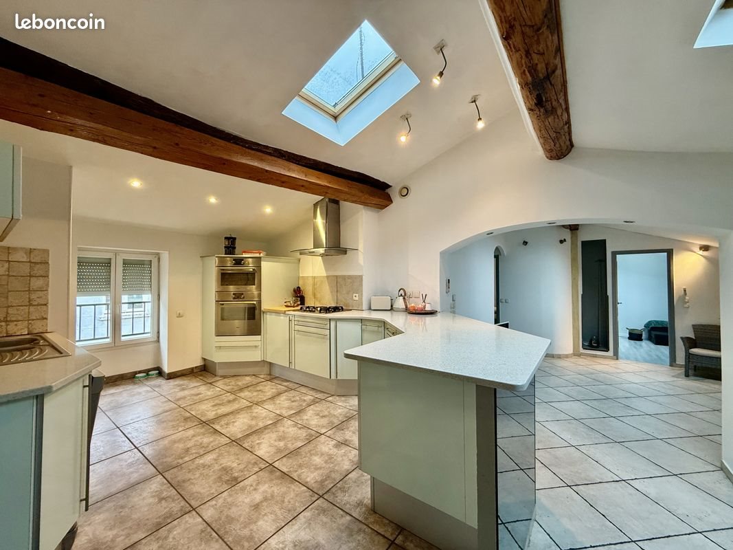 Appartement à vendre, 77m², Saint-Etienne