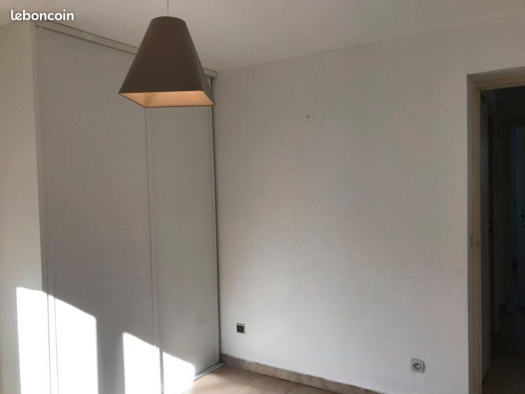 Appartement à louer, 60m², Corbara