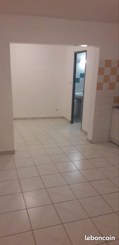 Appartement à louer, 27m², Saint-Gilles