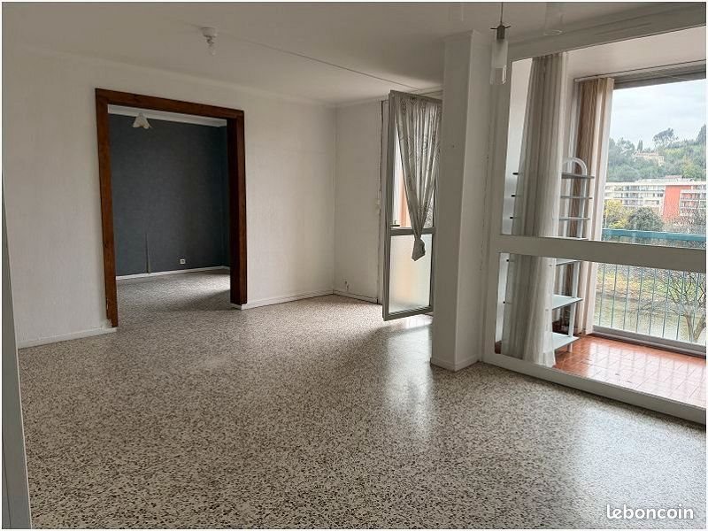 Appartement à louer, 83m², Alès