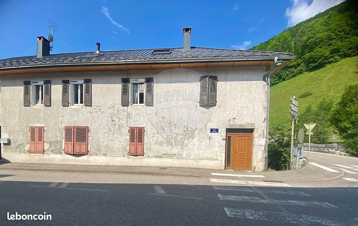 Appartement à vendre, 102m², Chézery-Forens