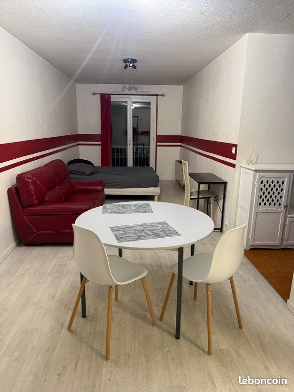 Appartement à louer, 29m², Grigny