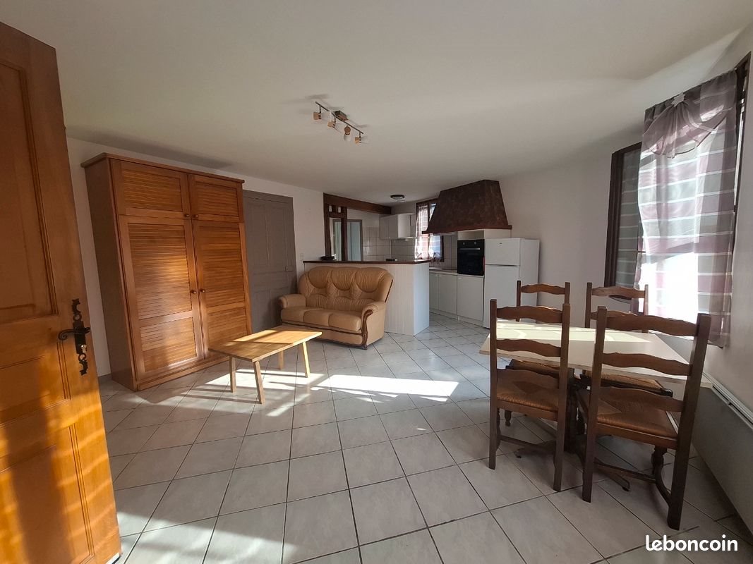 Appartement à louer, 44m², Pont-Sainte-Marie