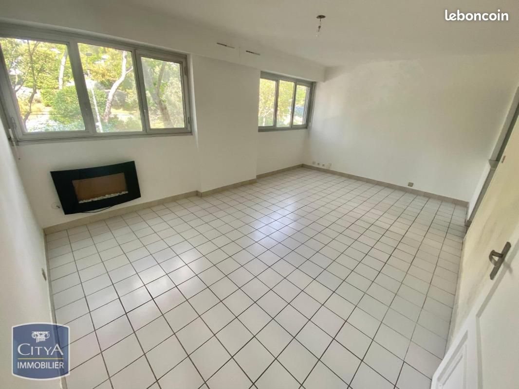 Appartement à louer, 30m², Toulon