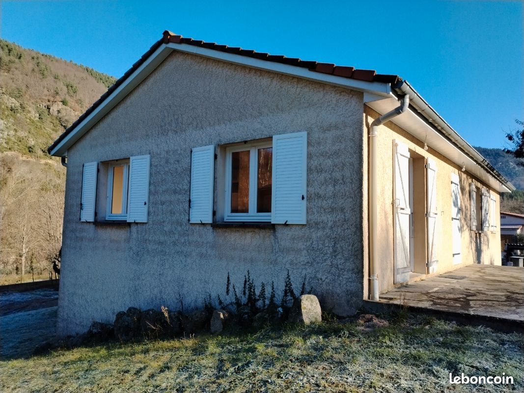 Maison à louer, 97m², Saint-Martin-de-Valamas