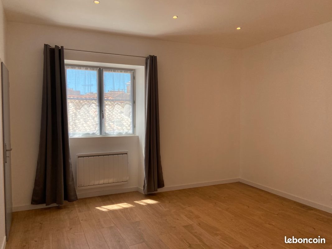Appartement à louer, 83m², Nîmes