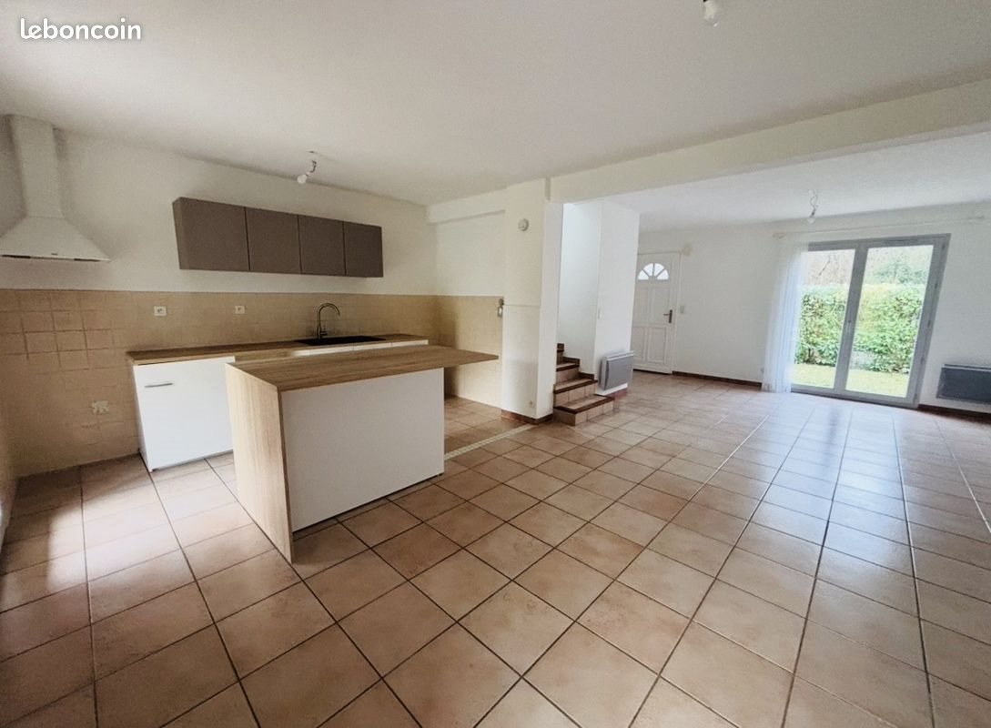 Maison à louer, 95m², Bruguières