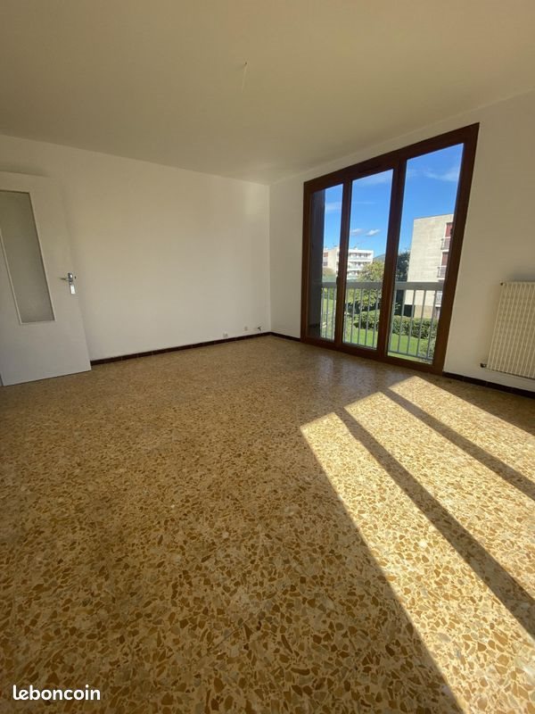 Appartement à louer, 70m², Marseille 12ème
