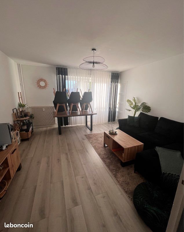 Appartement à louer, 70m², Arbent