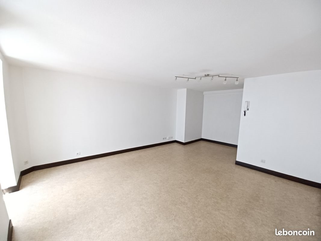 Appartement à louer, 63m², Mauriac