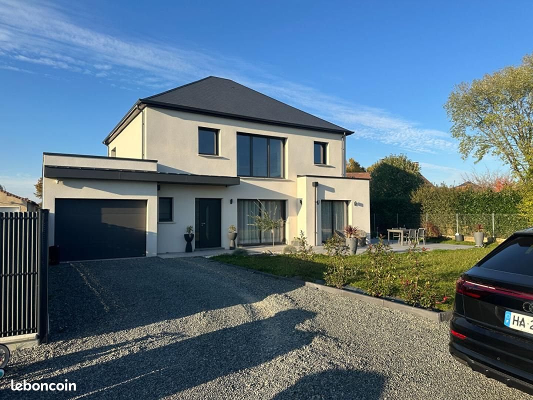 Maison à vendre, 170m², Neuville-sur-Sarthe