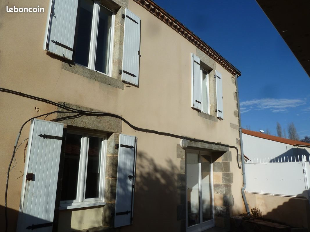 Maison à louer, 83m², Saint-Denis-la-Chevasse