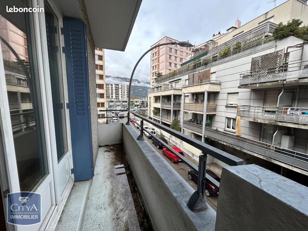 Appartement à louer, 27m², Grenoble