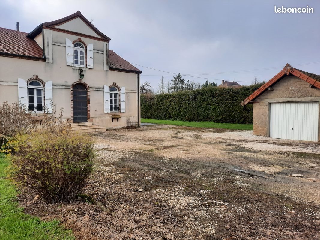 Maison à louer, 110m², Lays-sur-le-Doubs