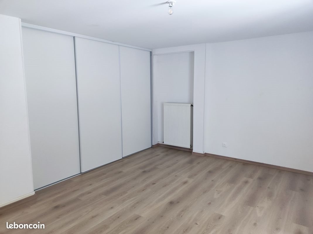 Maison à louer, 110m², Domecy-sur-le-Vault