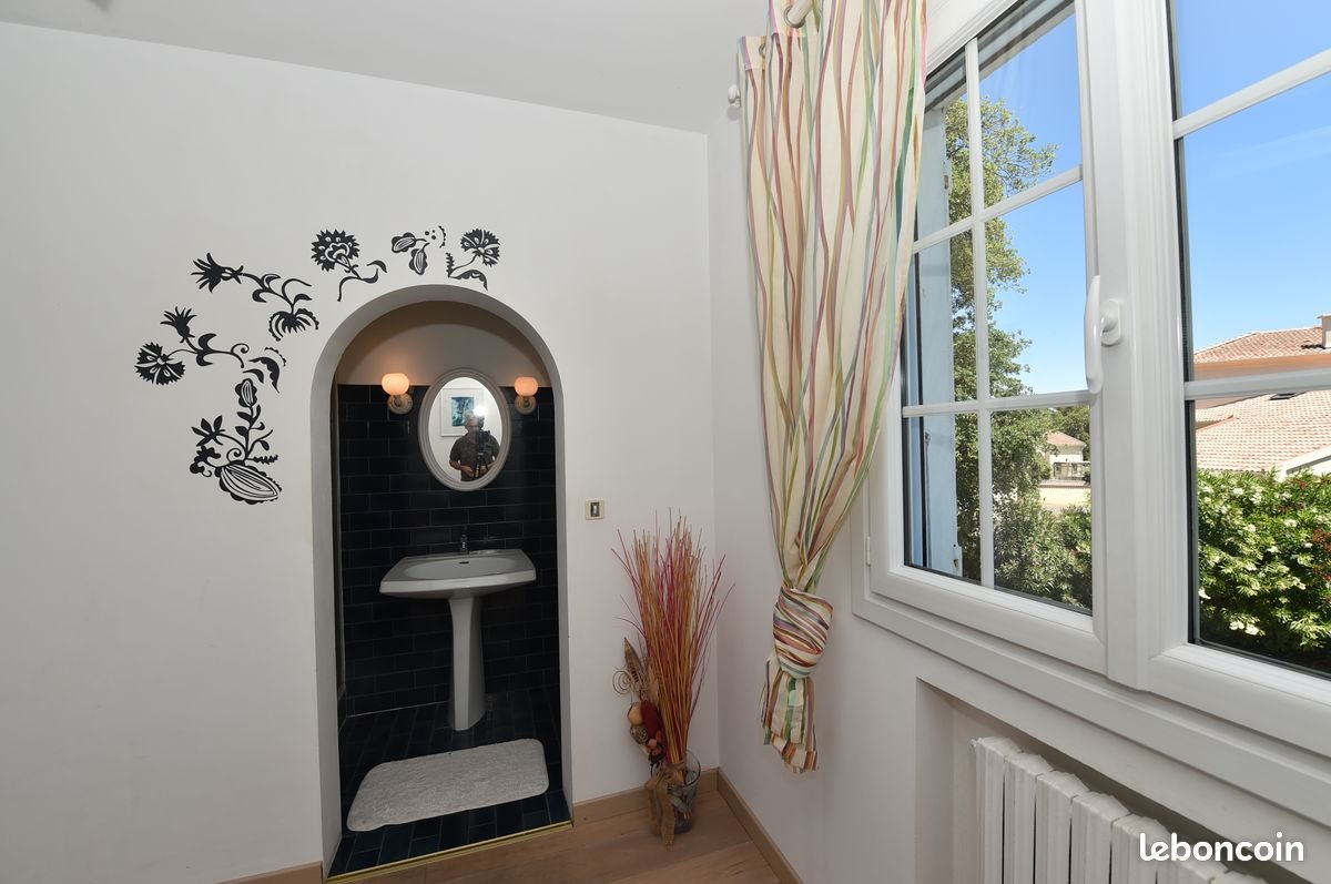 Maison à louer, 220m², Biguglia