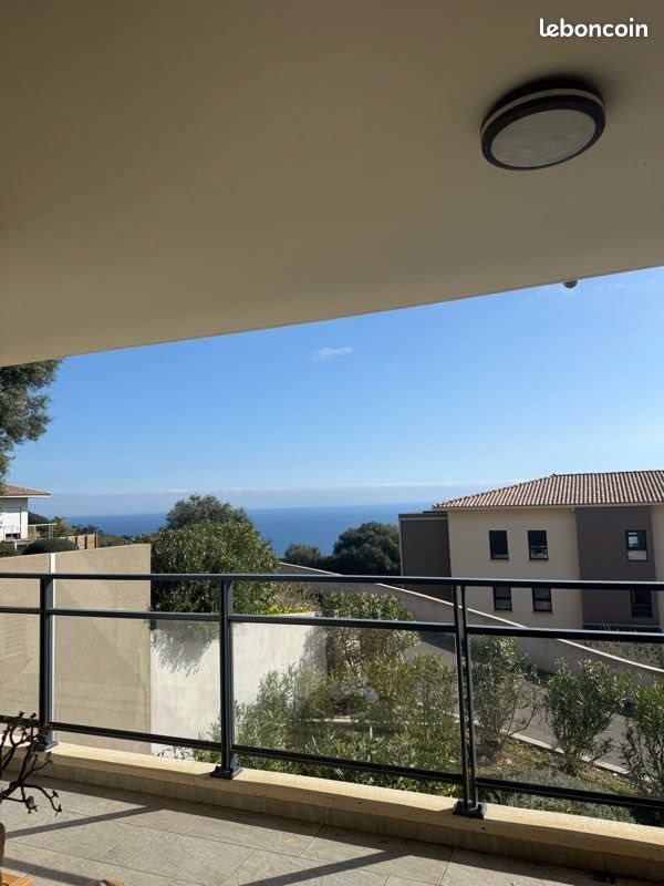 Appartement à louer, 45m², Bastia