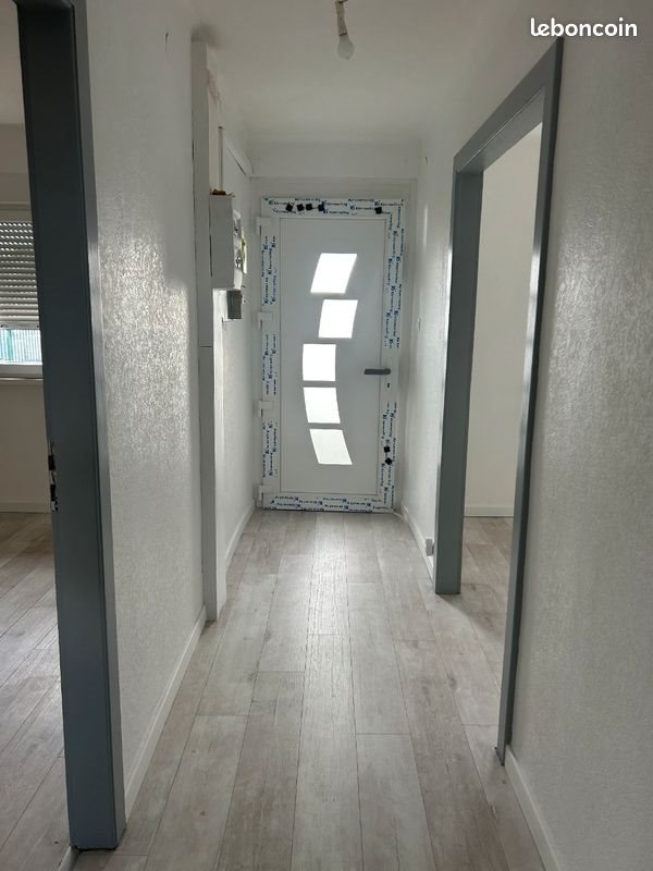 Appartement à louer, 70m², Insming