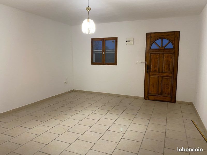 Appartement à louer, 32m², Saint-Martin-de-Crau