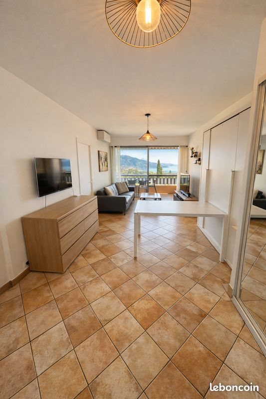 Appartement à louer, 33m², Roquebrune-Cap-Martin