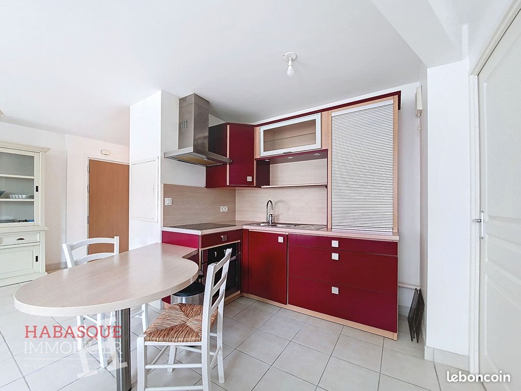 Appartement à louer, 67m², Landerneau