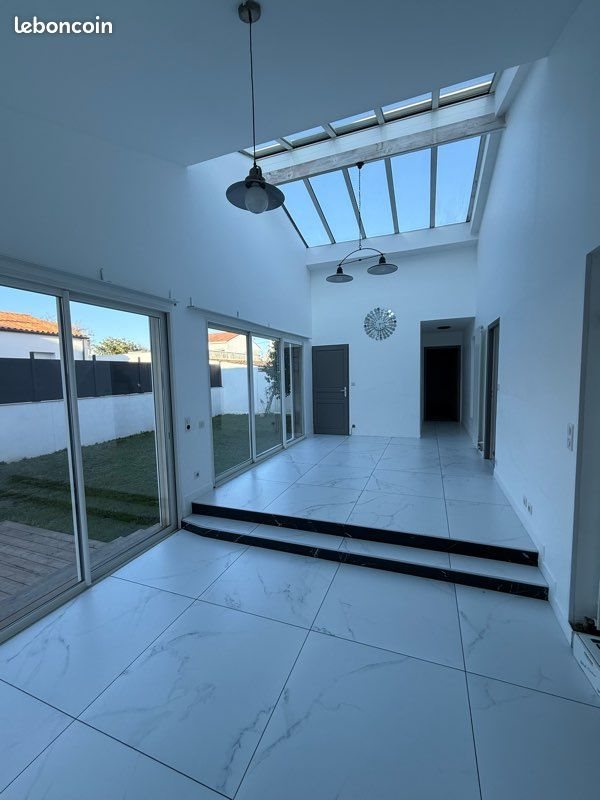 Maison à louer, 120m², Rochefort