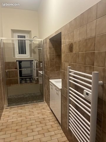 Maison à louer, 135m², Preignac