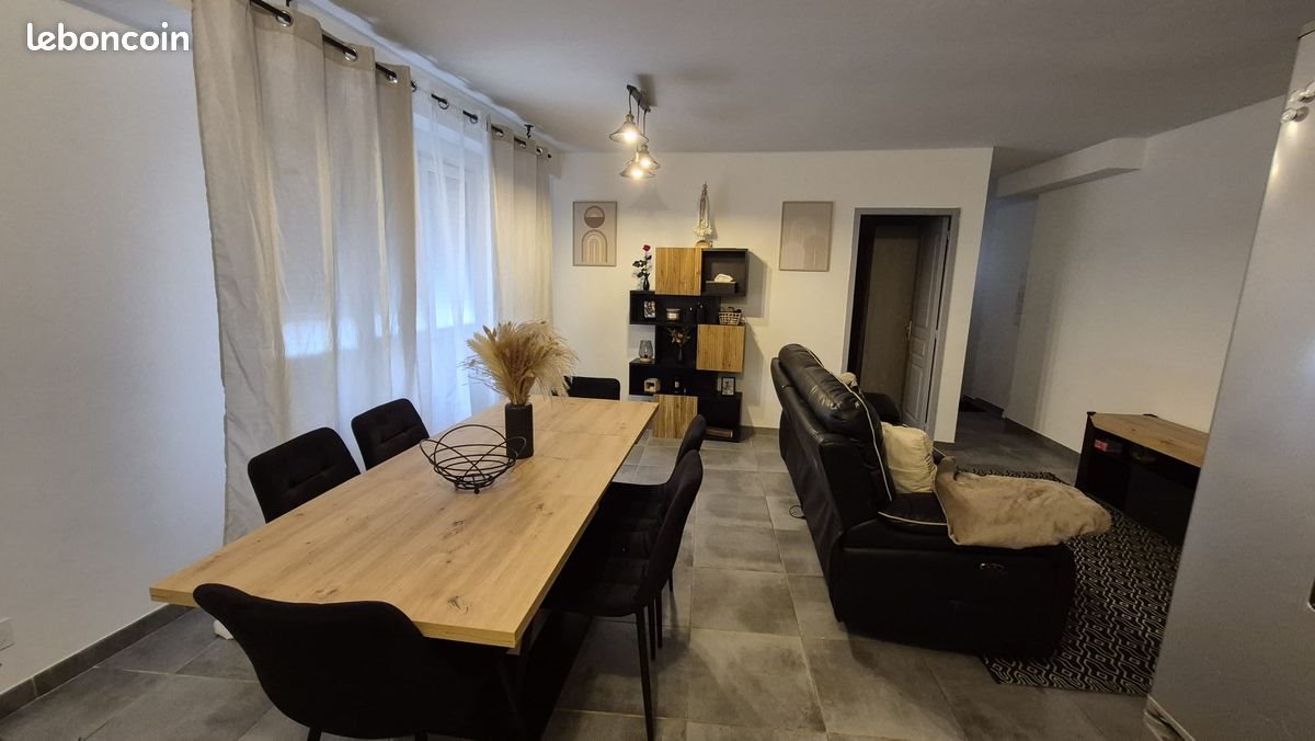 Appartement à louer, 36m², Nîmes