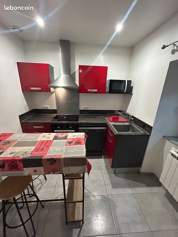 Appartement à louer, 45m², Joyeuse