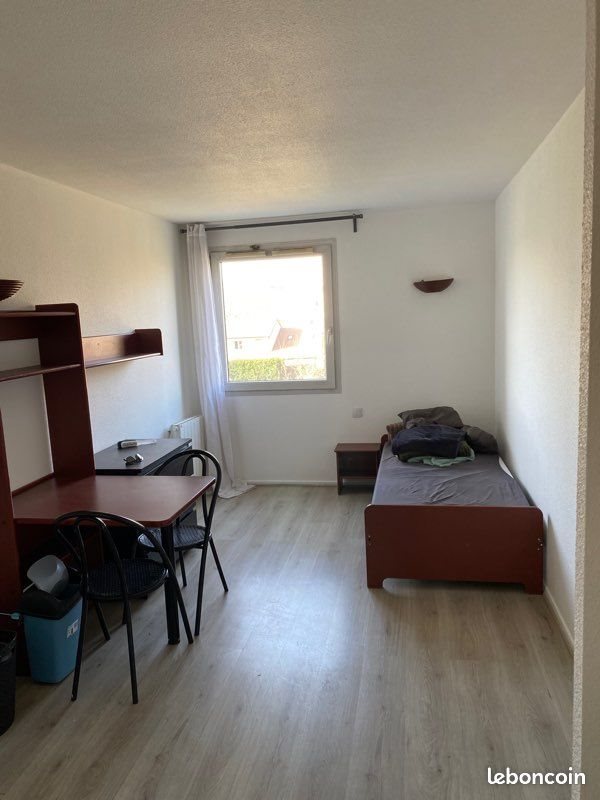 Appartement à louer, 18m², Cergy